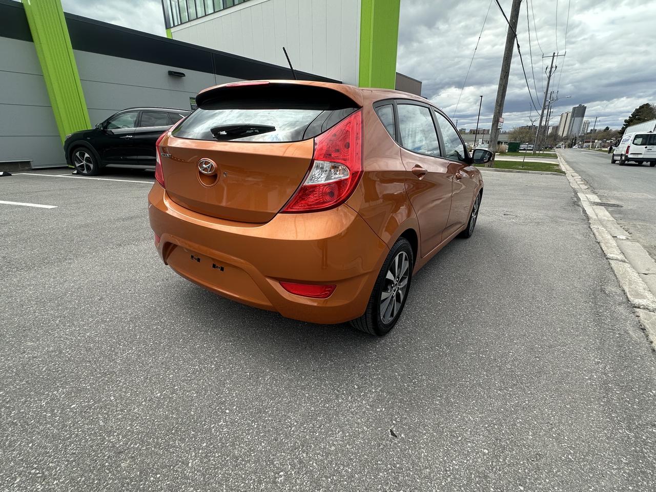 2015 Hyundai Accent SPORT Photo