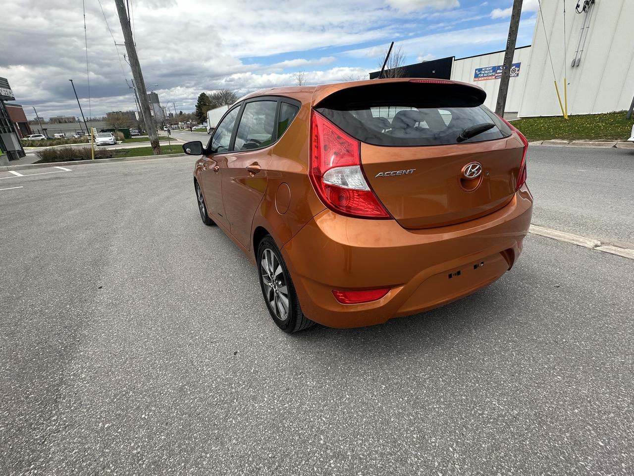 2015 Hyundai Accent SPORT Photo