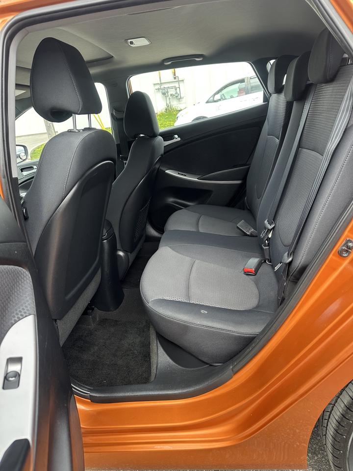 2015 Hyundai Accent SPORT Photo