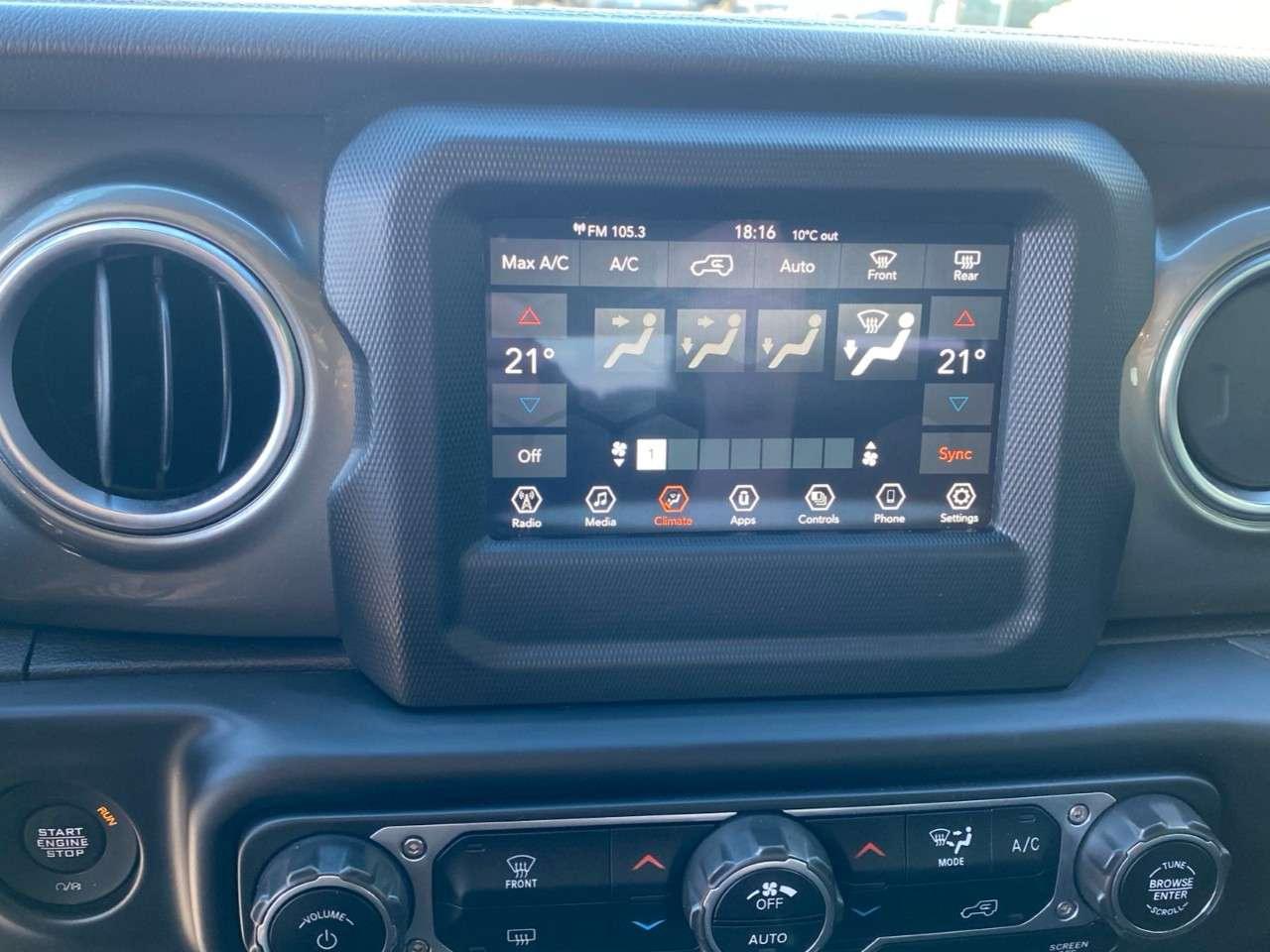 2021 Jeep Wrangler Unlimited Sahara 4X4 Photo