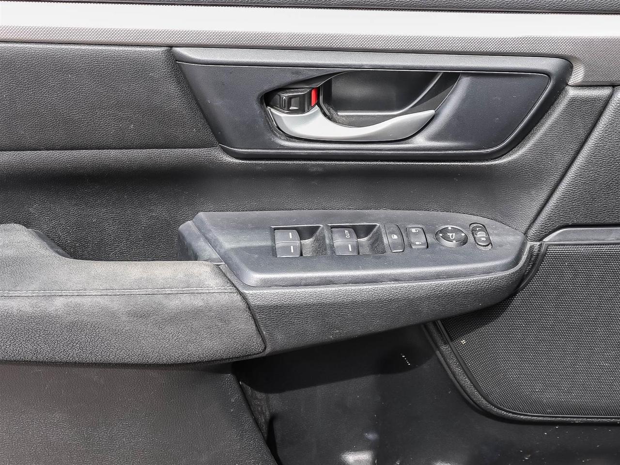 2020 Honda CR-V LX Photo