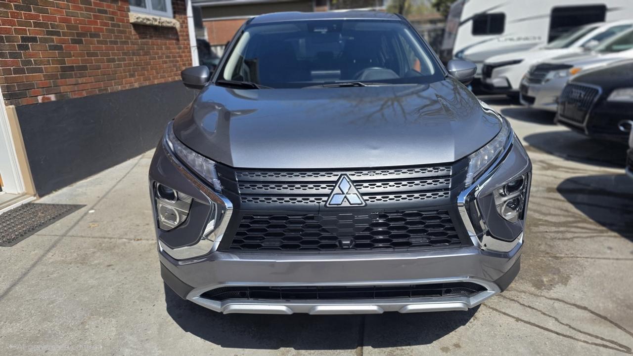 2024 Mitsubishi Eclipse Cross SE Photo