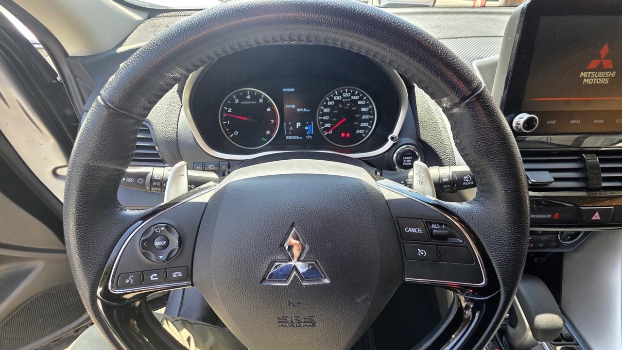 2024 Mitsubishi Eclipse Cross SE Photo
