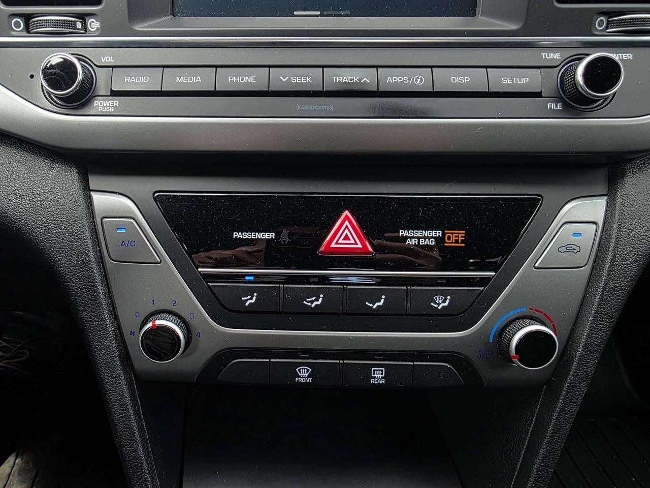 2017 Hyundai Elantra GL AUTO LOW KM CLEAN CARFAX Photo