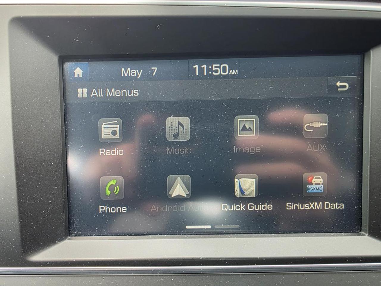 2017 Hyundai Elantra Gl auto low Km clean Photo