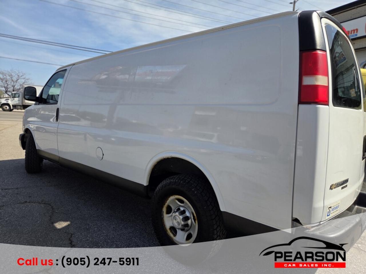 2015 Chevrolet Express G2500 EXTENDED Photo