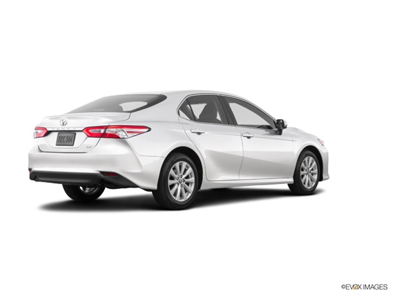 2019 Toyota Camry LE 2.5L Photo
