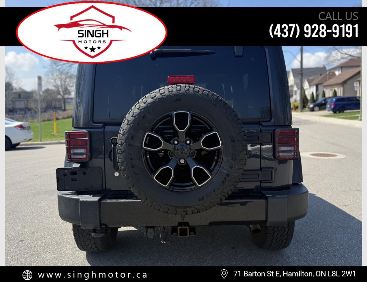 2017 Jeep Wrangler Unlimited Smoky Mountain 4WD Photo3