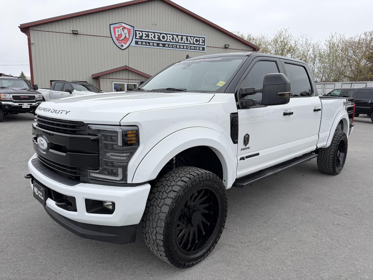 2019 Ford F-250 LARIAT PUNISHER EDITION!! Photo0