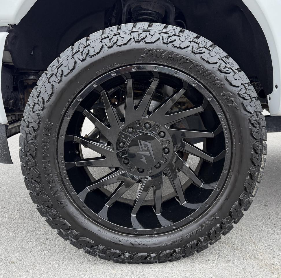 2019 Ford F-250 LARIAT PUNISHER EDITION!! Photo