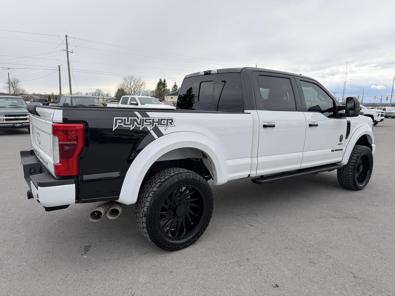 2019 Ford F-250 LARIAT PUNISHER EDITION!! Photo