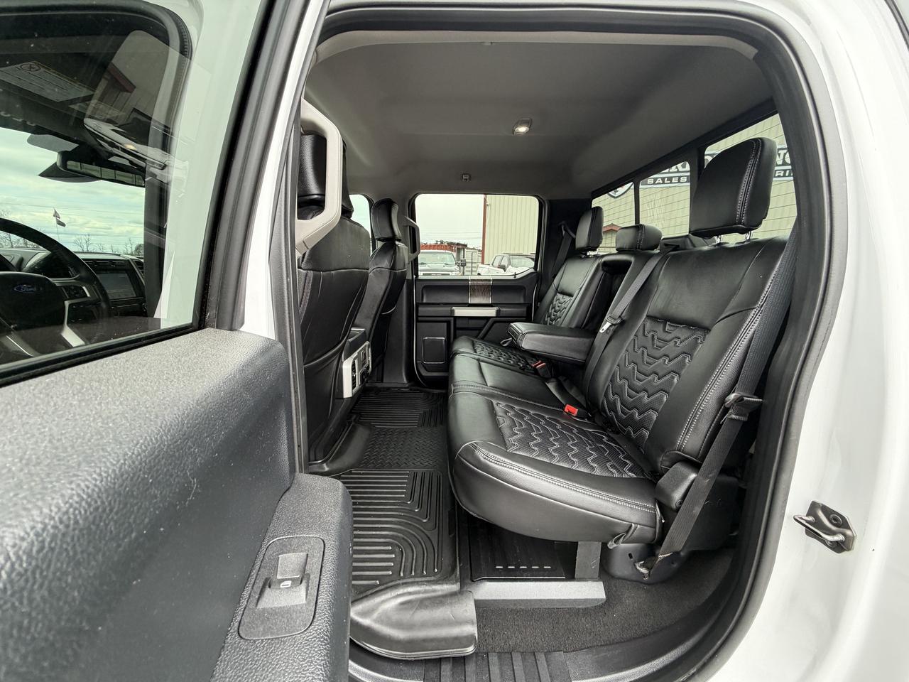 2019 Ford F-250 LARIAT PUNISHER EDITION!! Photo