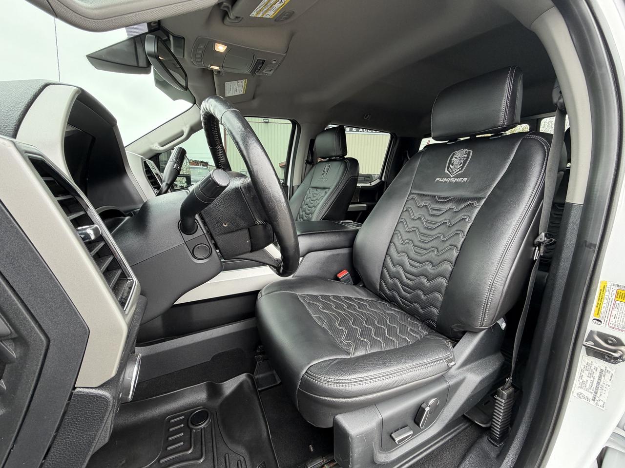 2019 Ford F-250 LARIAT PUNISHER EDITION!! Photo