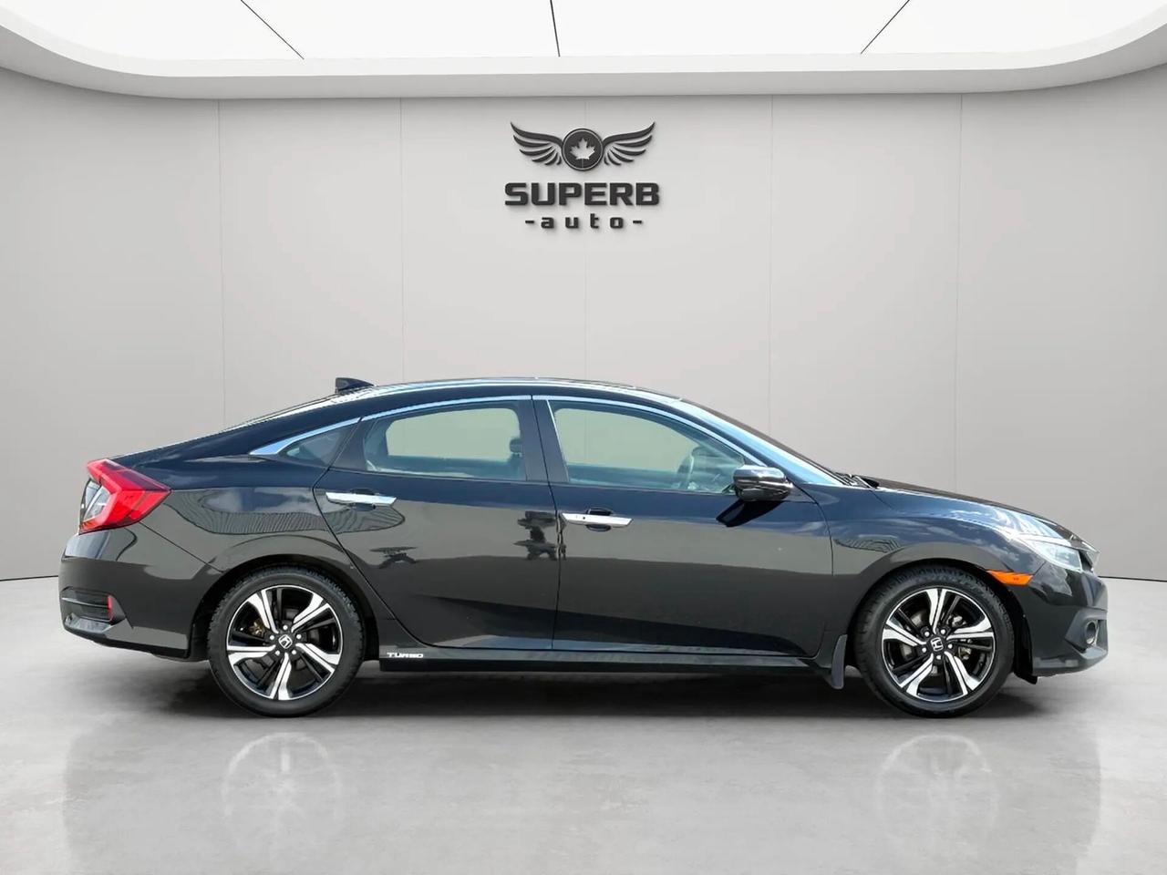 2018 Honda Civic TOURING   HEATED SEATS   REMOTE START   ADAPTIVE C Photo