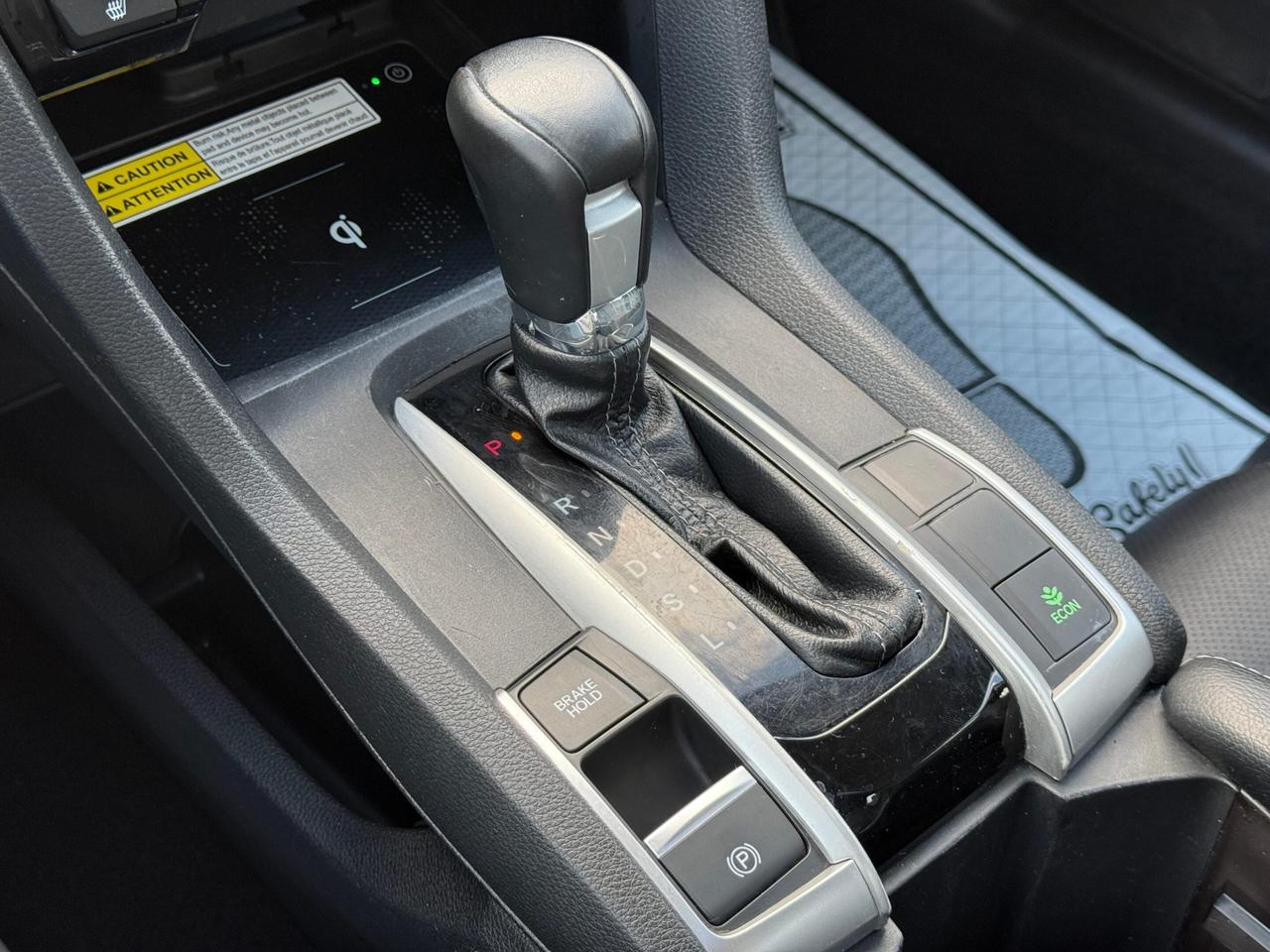 2018 Honda Civic TOURING   HEATED SEATS   REMOTE START   ADAPTIVE C Photo