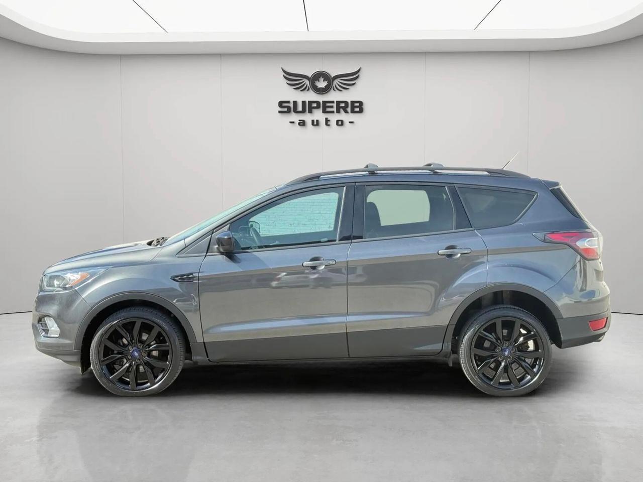 2017 Ford Escape SE   ECOBOOST   NO ACCIDENT Photo3