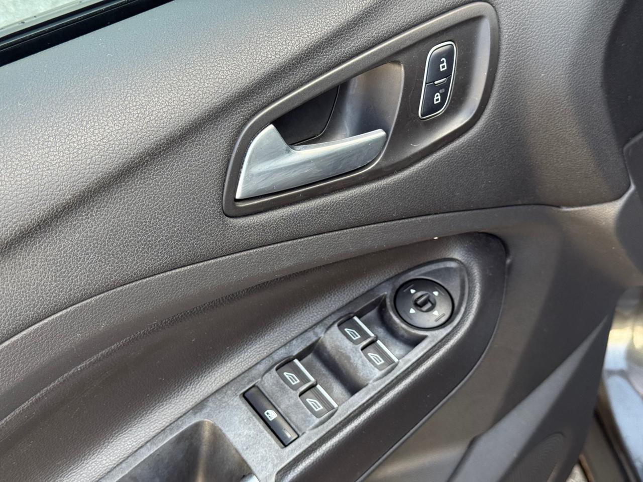 2017 Ford Escape SE   ECOBOOST   NO ACCIDENT Photo