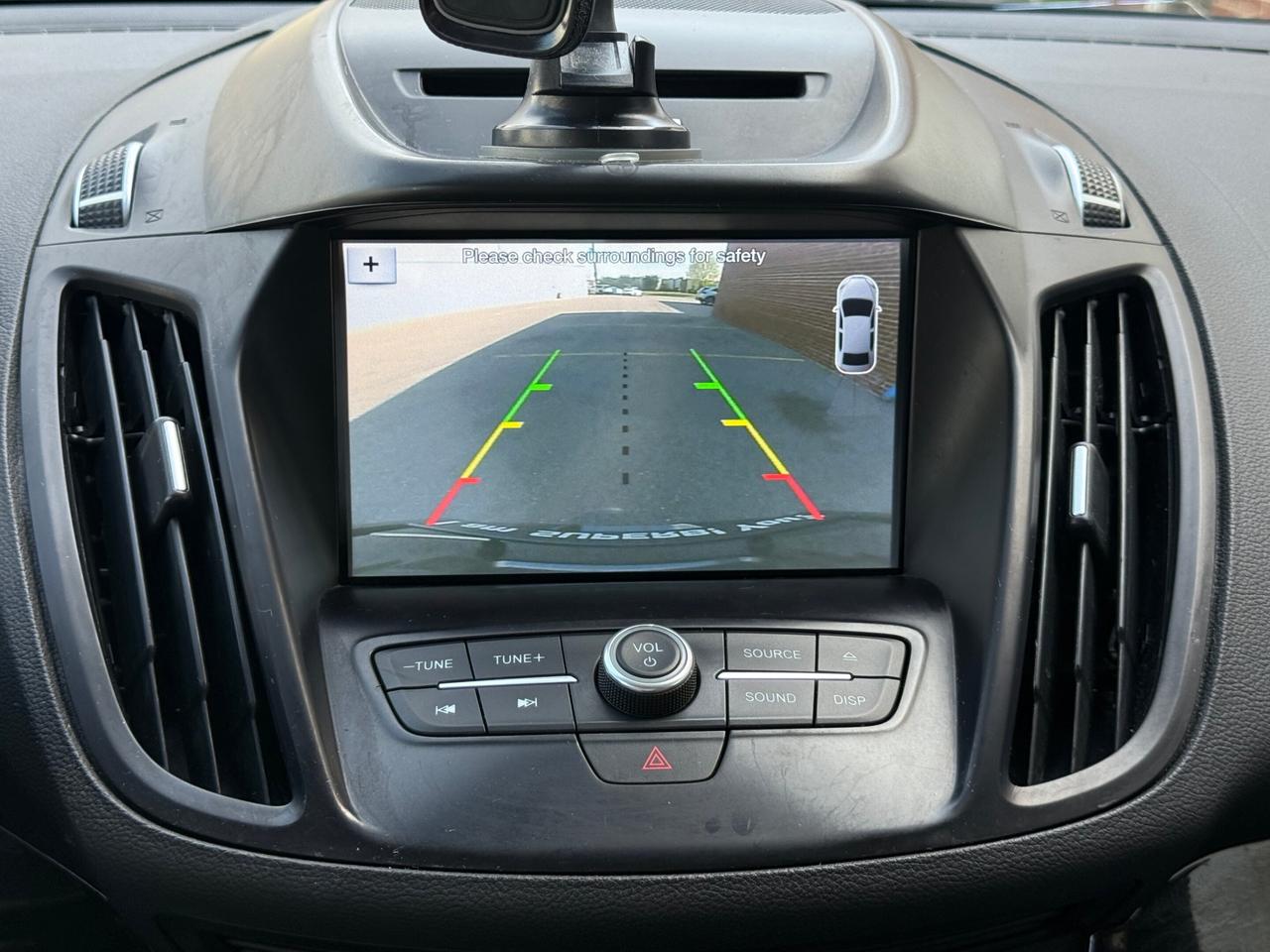 2017 Ford Escape SE   ECOBOOST   NO ACCIDENT Photo