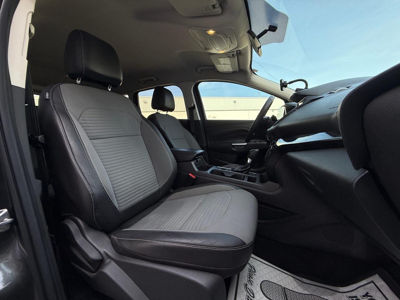 2017 Ford Escape SE   ECOBOOST   NO ACCIDENT Photo