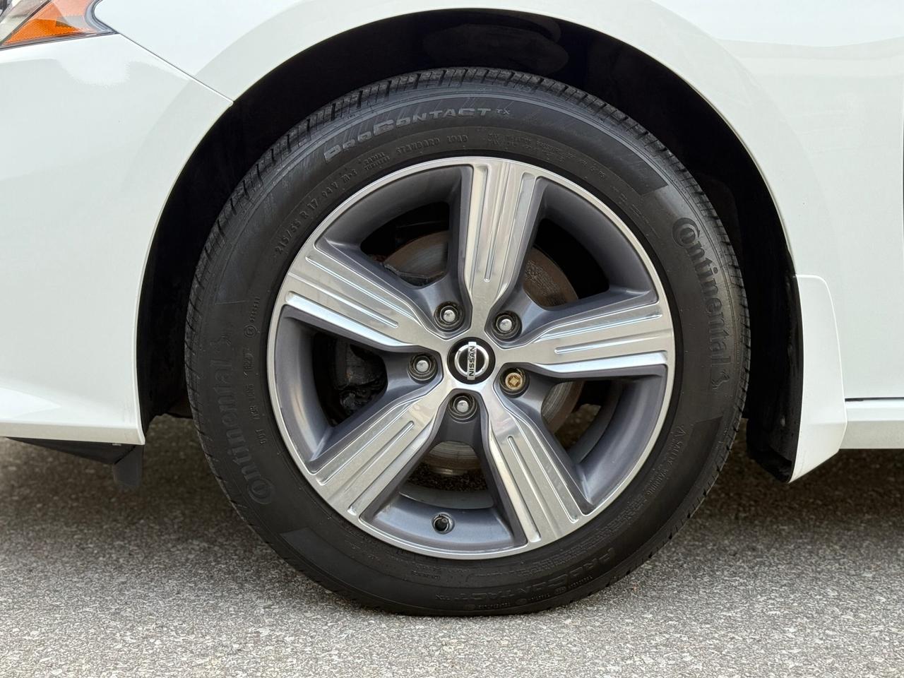 2022 Nissan Altima SE   SPECIAL EDITION   AWD   NO ACCIDENT Photo