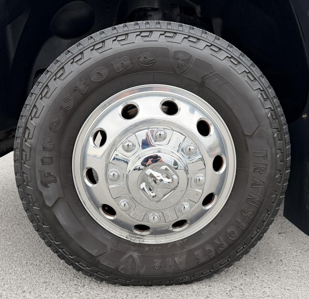 2022 RAM 3500 Big Horn 4x4 Crew Cab 8' Box Photo