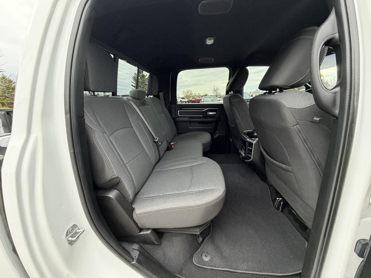 2022 RAM 3500 Big Horn 4x4 Crew Cab 8' Box Photo