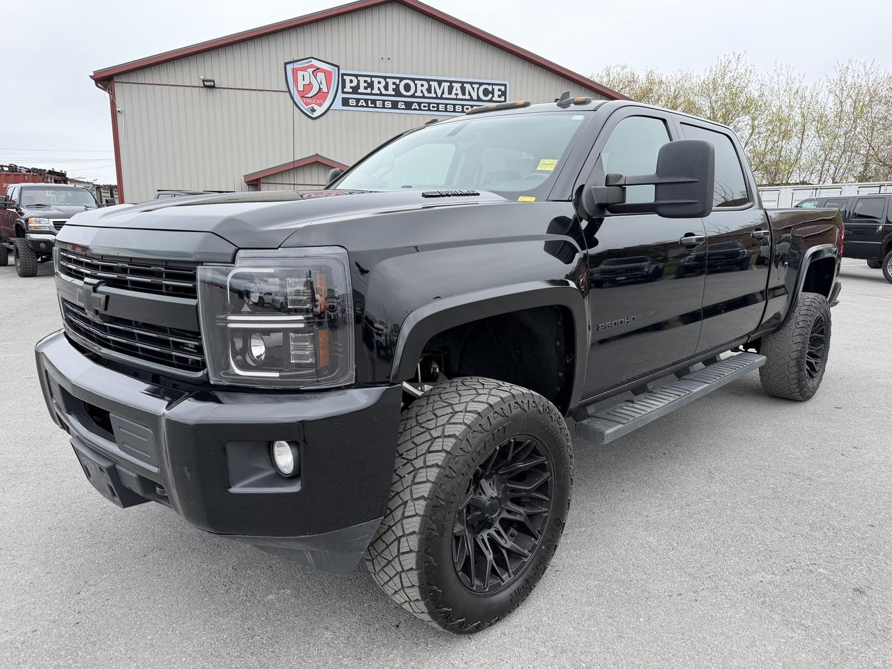 2015 Chevrolet SILVERADO 2500HD LTZ LIFT/WHEEL/TIRE PKG! Photo