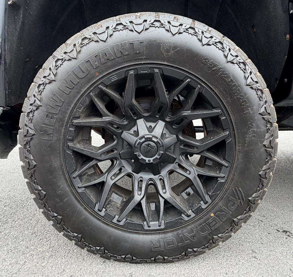 2015 Chevrolet SILVERADO 2500HD LTZ LIFT/WHEEL/TIRE PKG! Photo