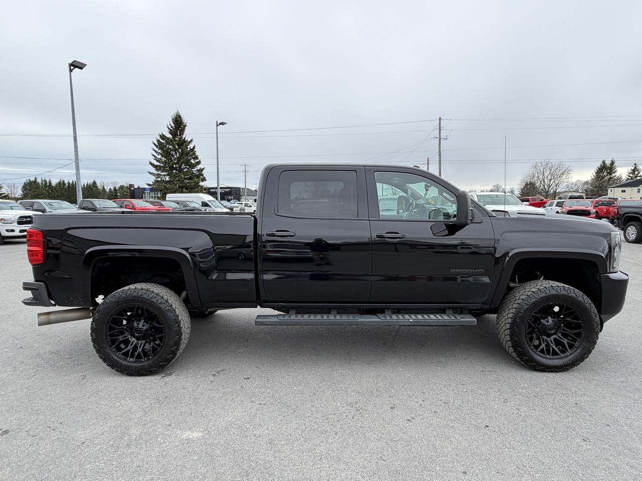 2015 Chevrolet SILVERADO 2500HD LTZ LIFT/WHEEL/TIRE PKG! Photo