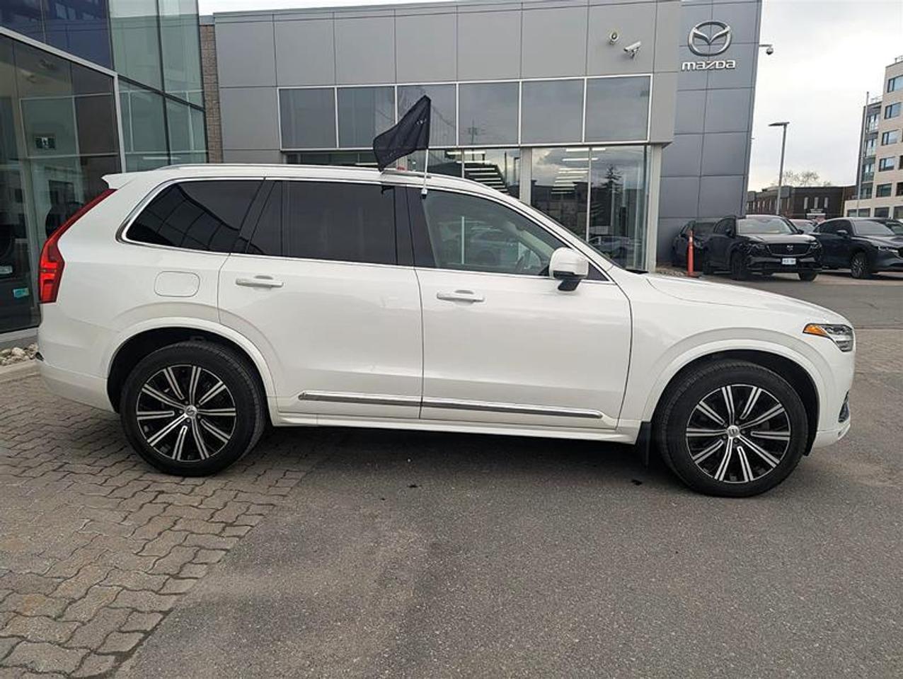 2024 Volvo XC90 B6 Core   7 Pass   Climate   AWD   Clean Photo