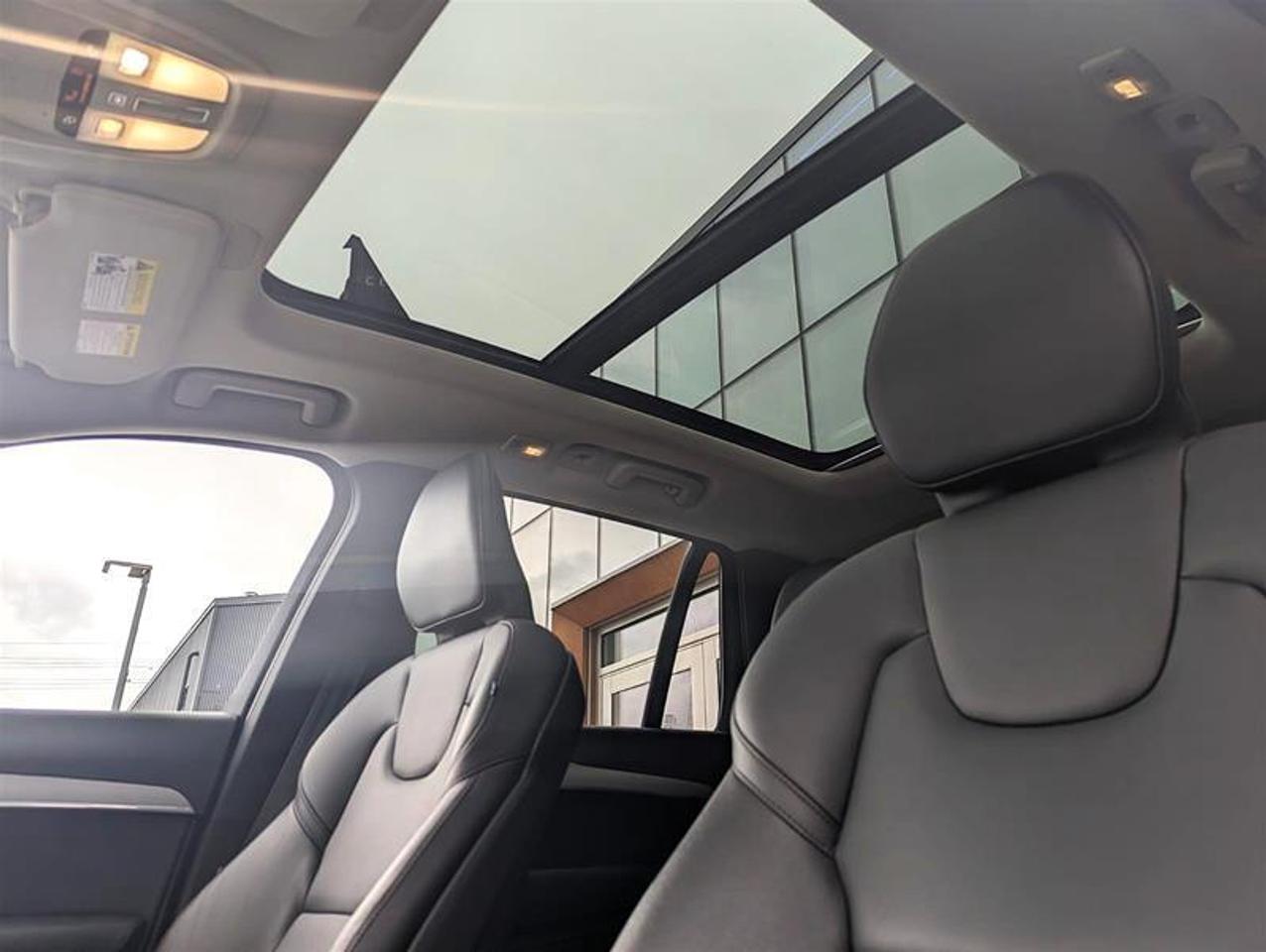 2024 Volvo XC90 B6 Core   7 Pass   Climate   AWD   Clean Photo