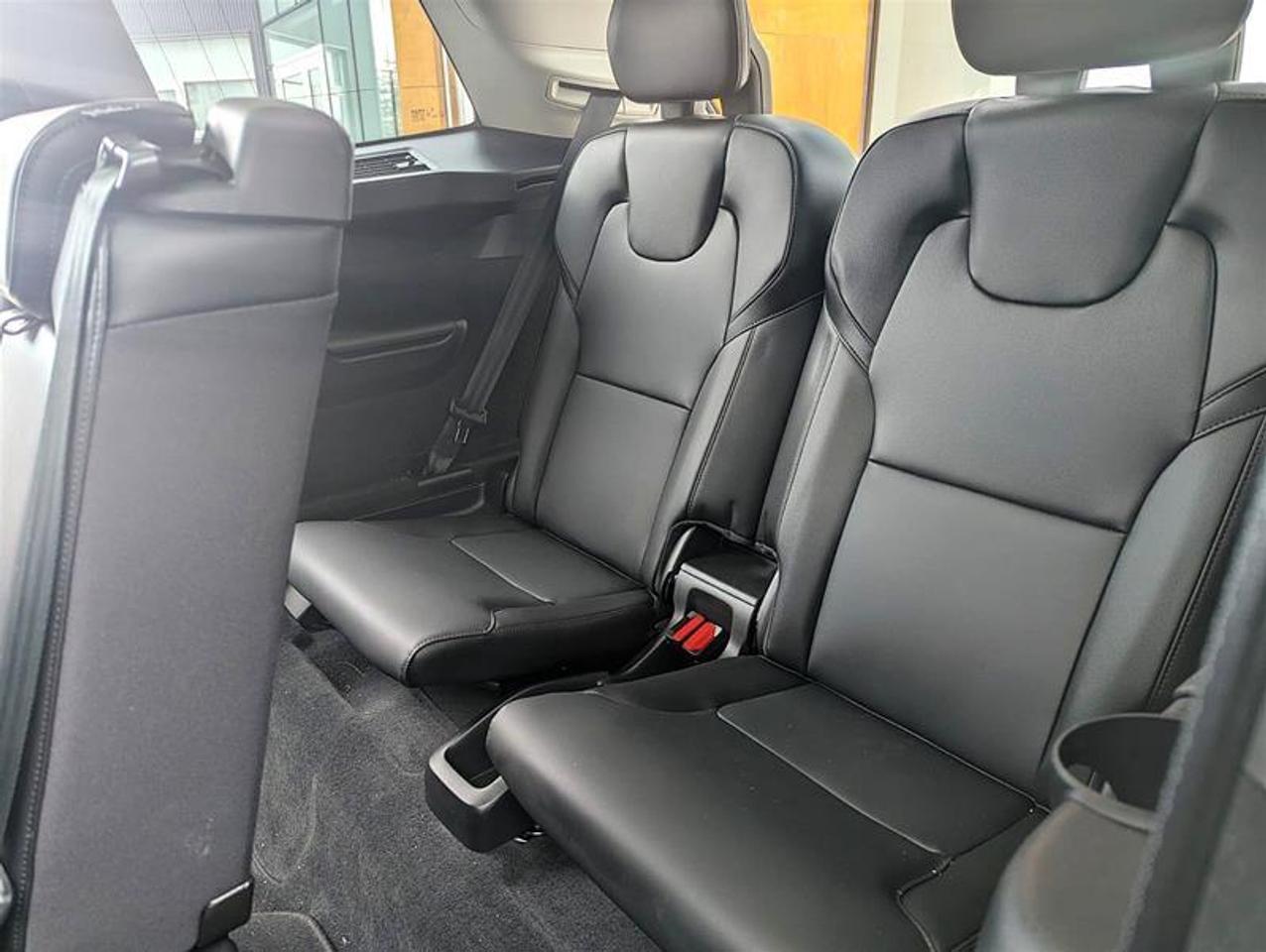 2024 Volvo XC90 B6 Core   7 Pass   Climate   AWD   Clean Photo