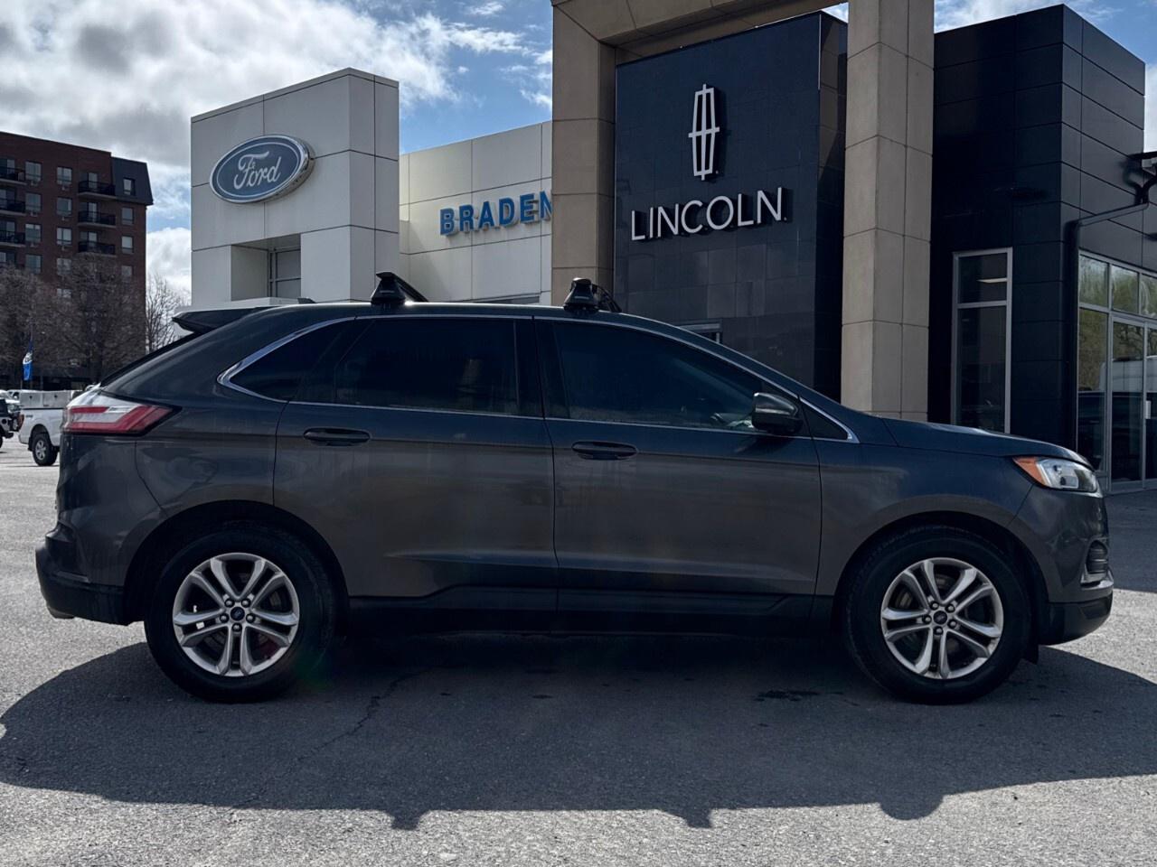 2019 Ford Edge SEL   TOW PKG   AWD   MOONROOF Photo