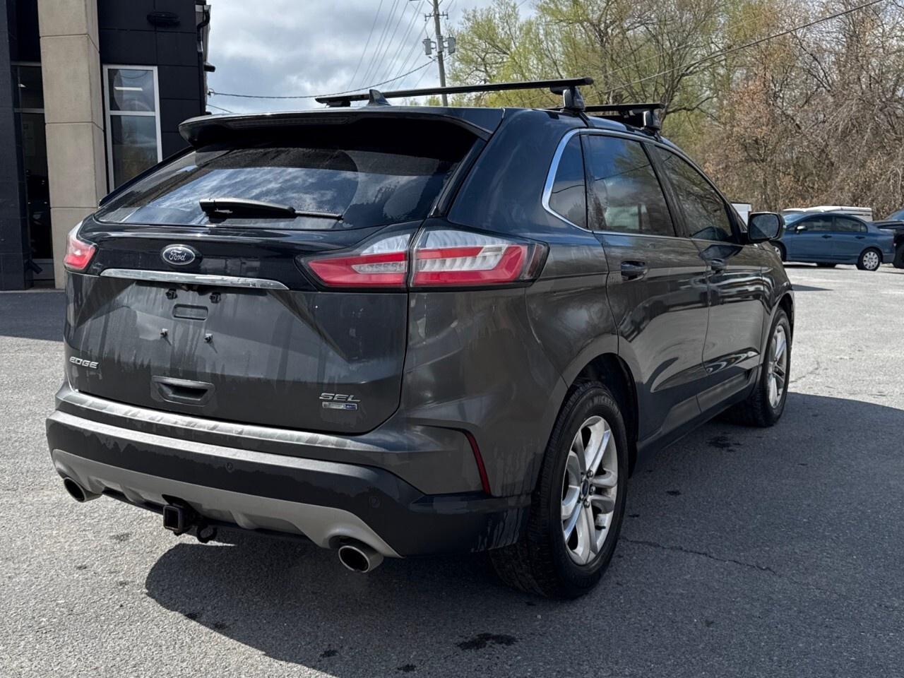 2019 Ford Edge SEL   TOW PKG   AWD   MOONROOF Photo