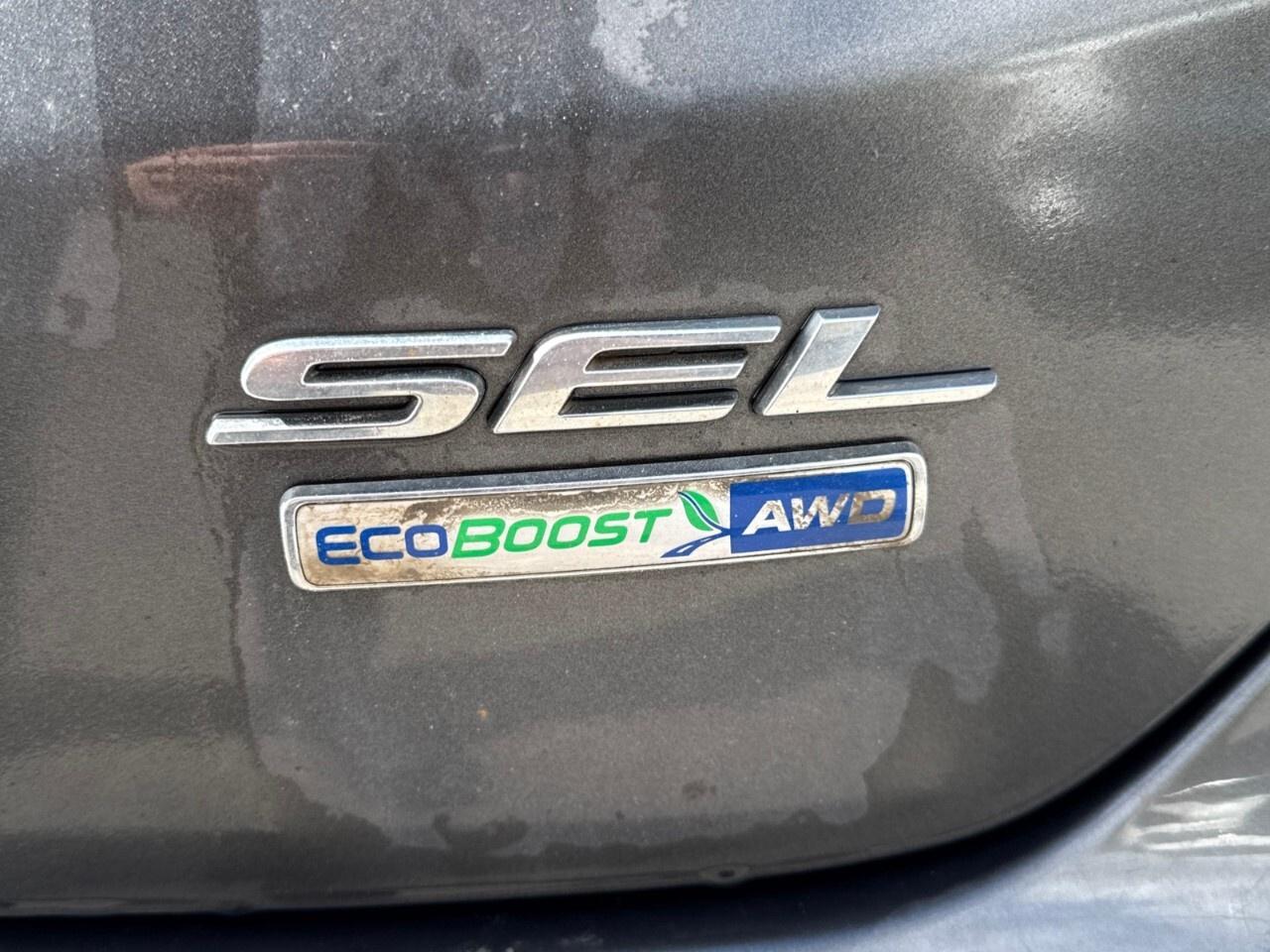 2019 Ford Edge SEL   TOW PKG   AWD   MOONROOF Photo