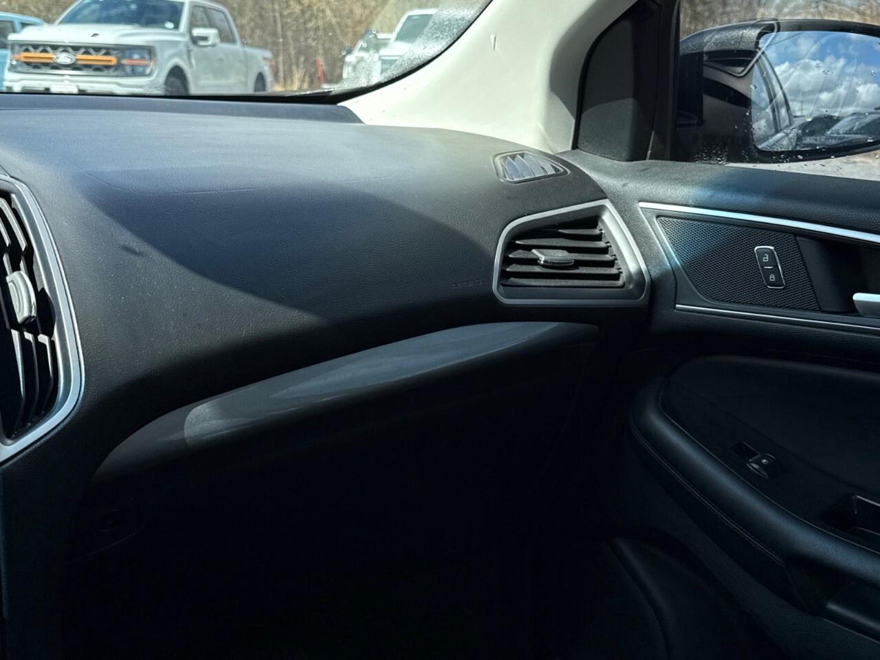 2019 Ford Edge SEL   TOW PKG   AWD   MOONROOF Photo
