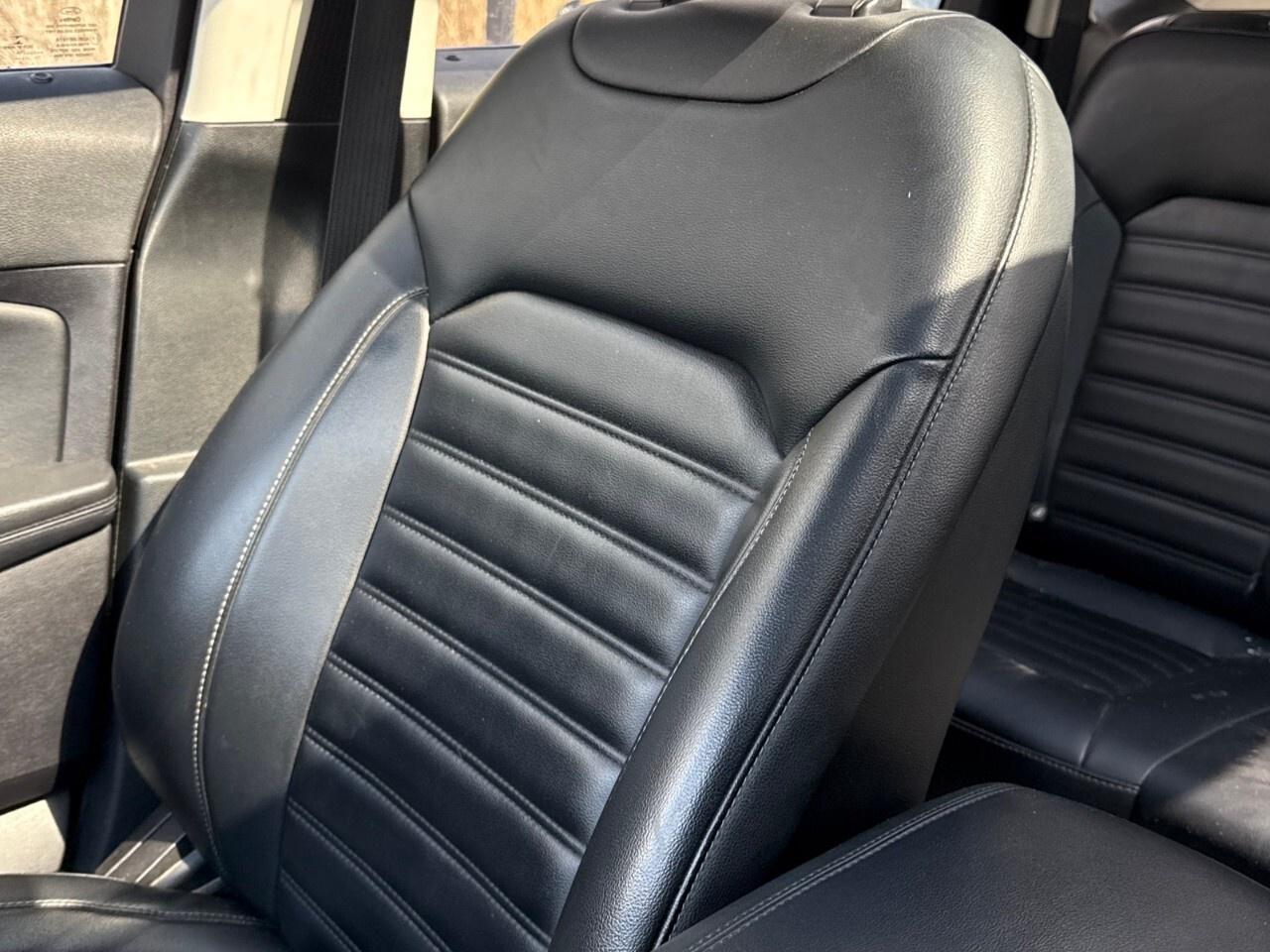 2019 Ford Edge SEL   TOW PKG   AWD   MOONROOF Photo