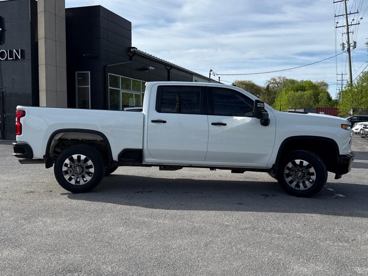 2021 Chevrolet SILVERADO 2500HD CUSTOM   1 OWNER   NO ACCIDENTS Photo