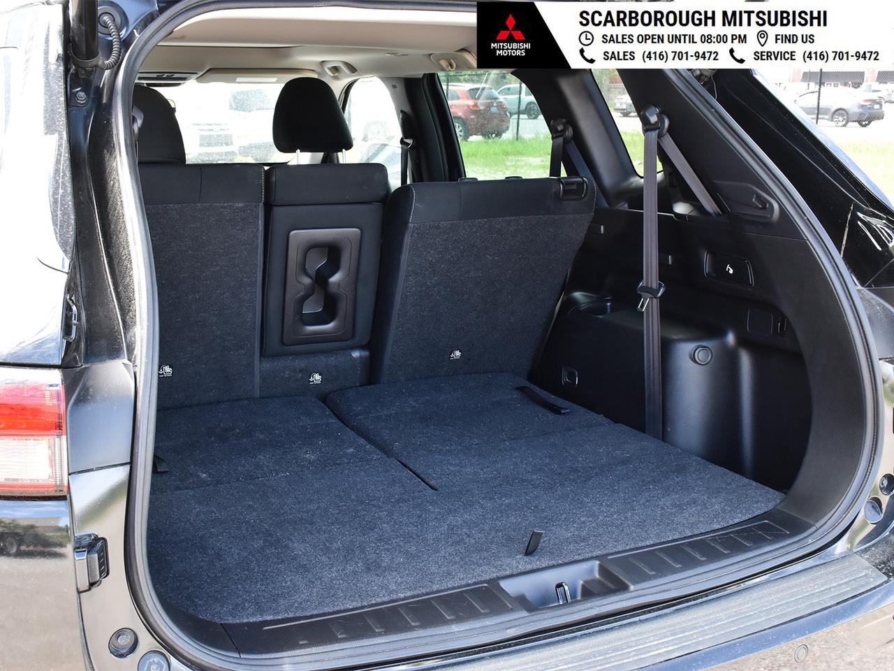 2022 Mitsubishi Outlander SE   4WD   Apple Carplay  Rear camera Photo
