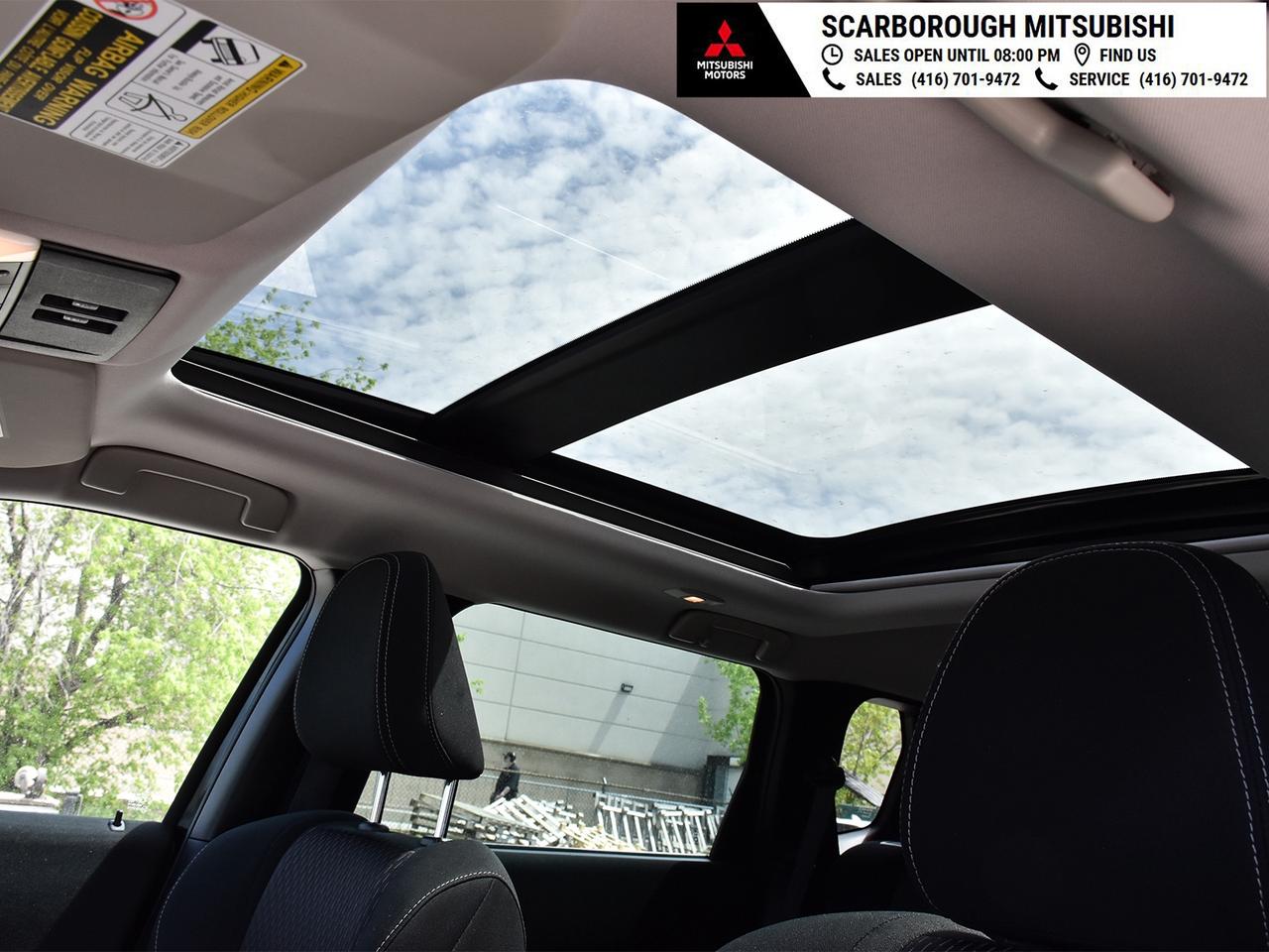 2022 Mitsubishi Outlander SE   4WD   Apple Carplay  Rear camera Photo