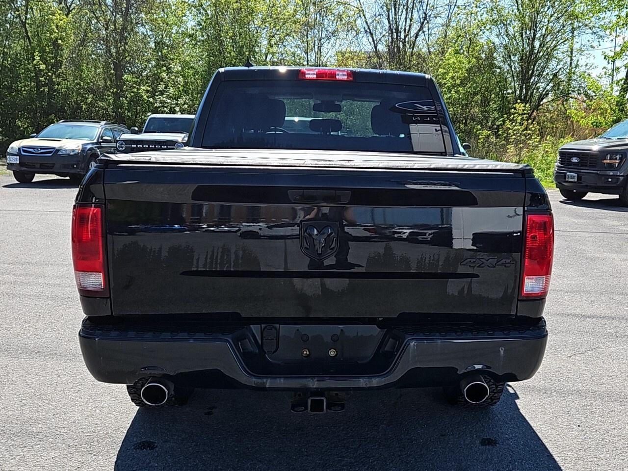 2019 RAM 1500 Classic ST   LOCAL 1 OWNER   NO ACCIDENTS Photo