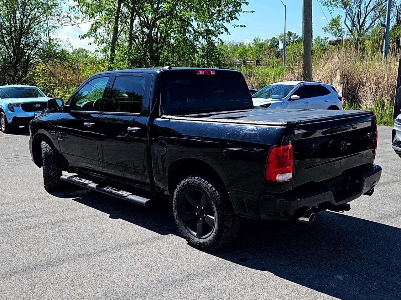 2019 RAM 1500 Classic ST   LOCAL 1 OWNER   NO ACCIDENTS Photo
