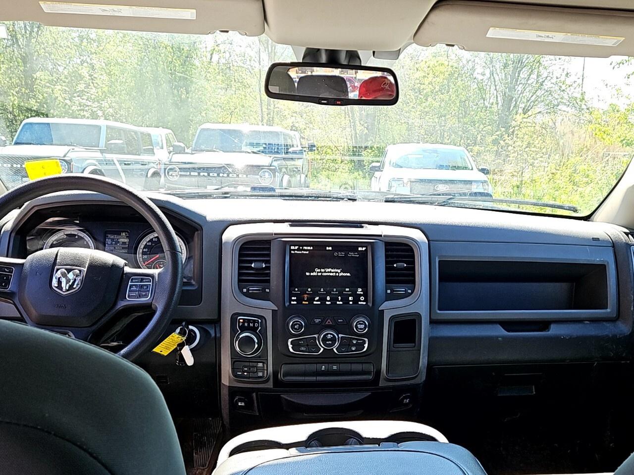 2019 RAM 1500 Classic ST   LOCAL 1 OWNER   NO ACCIDENTS Photo