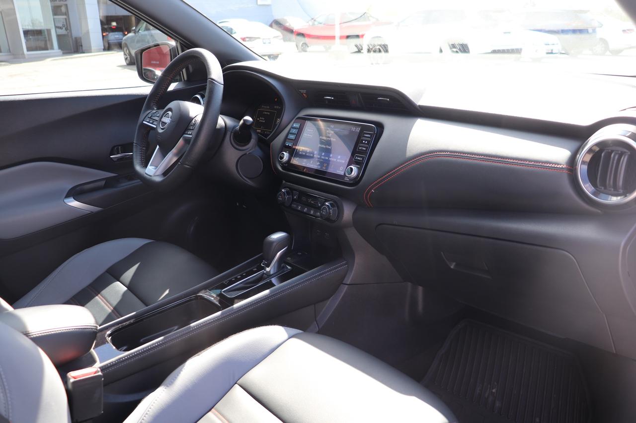 2022 Nissan Kicks SR PREMIUM 1 OWNER OFF LEASE Photo
