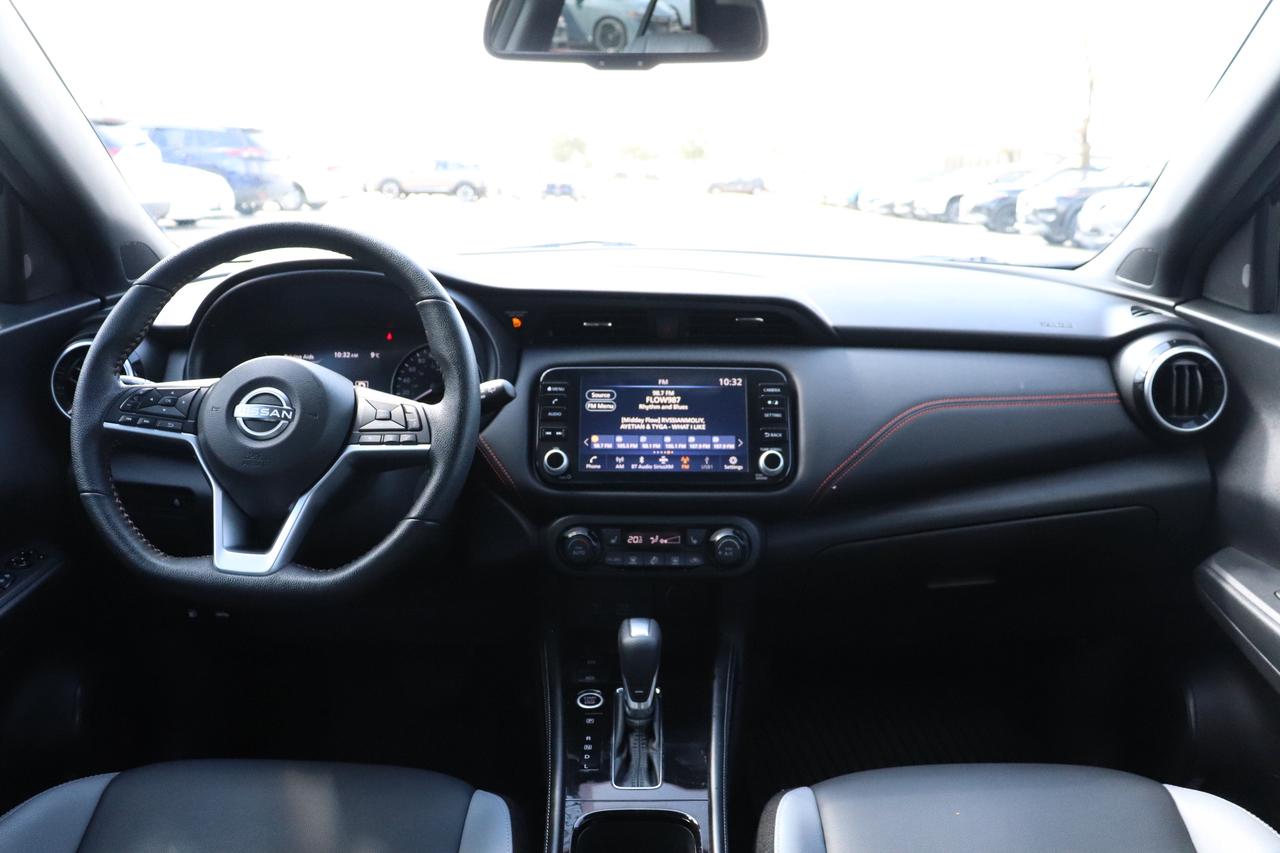 2022 Nissan Kicks SR PREMIUM 1 OWNER OFF LEASE Photo