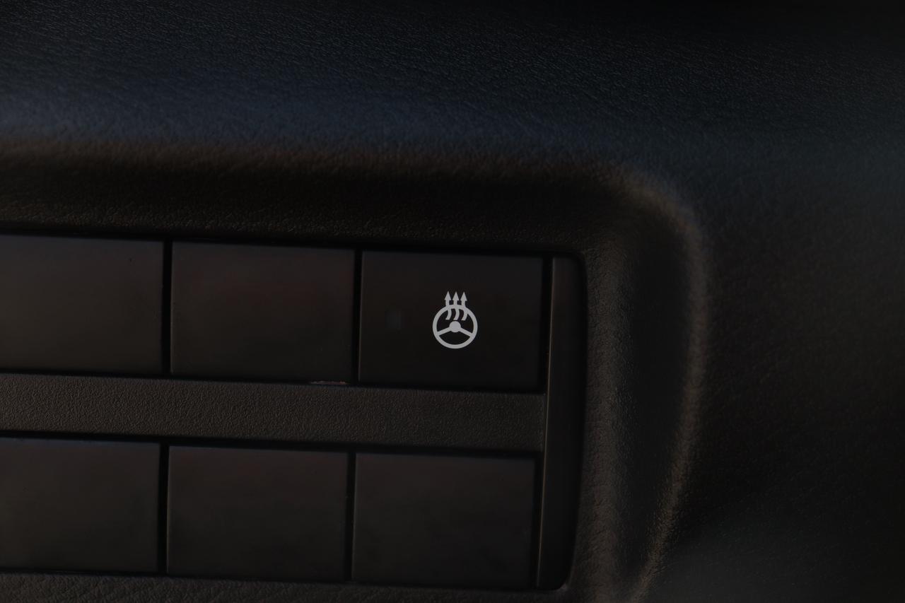 2022 Nissan Kicks SR PREMIUM 1 OWNER OFF LEASE Photo