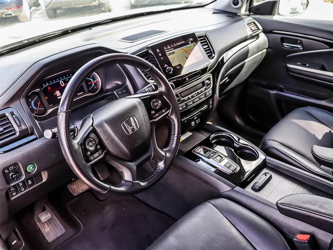 2022 Honda Pilot TOURING 8-PASSENGER Photo