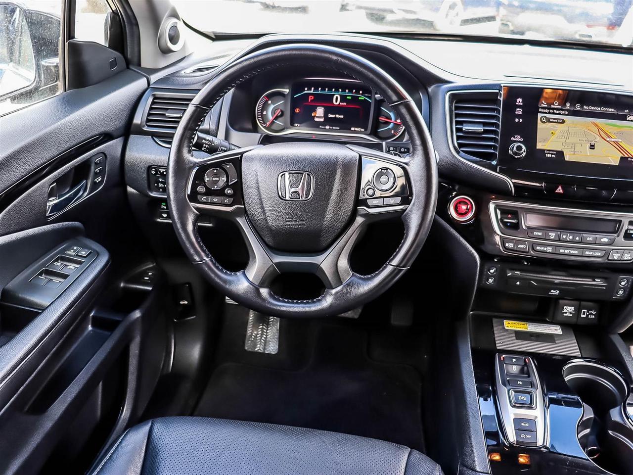 2022 Honda Pilot TOURING 8-PASSENGER Photo