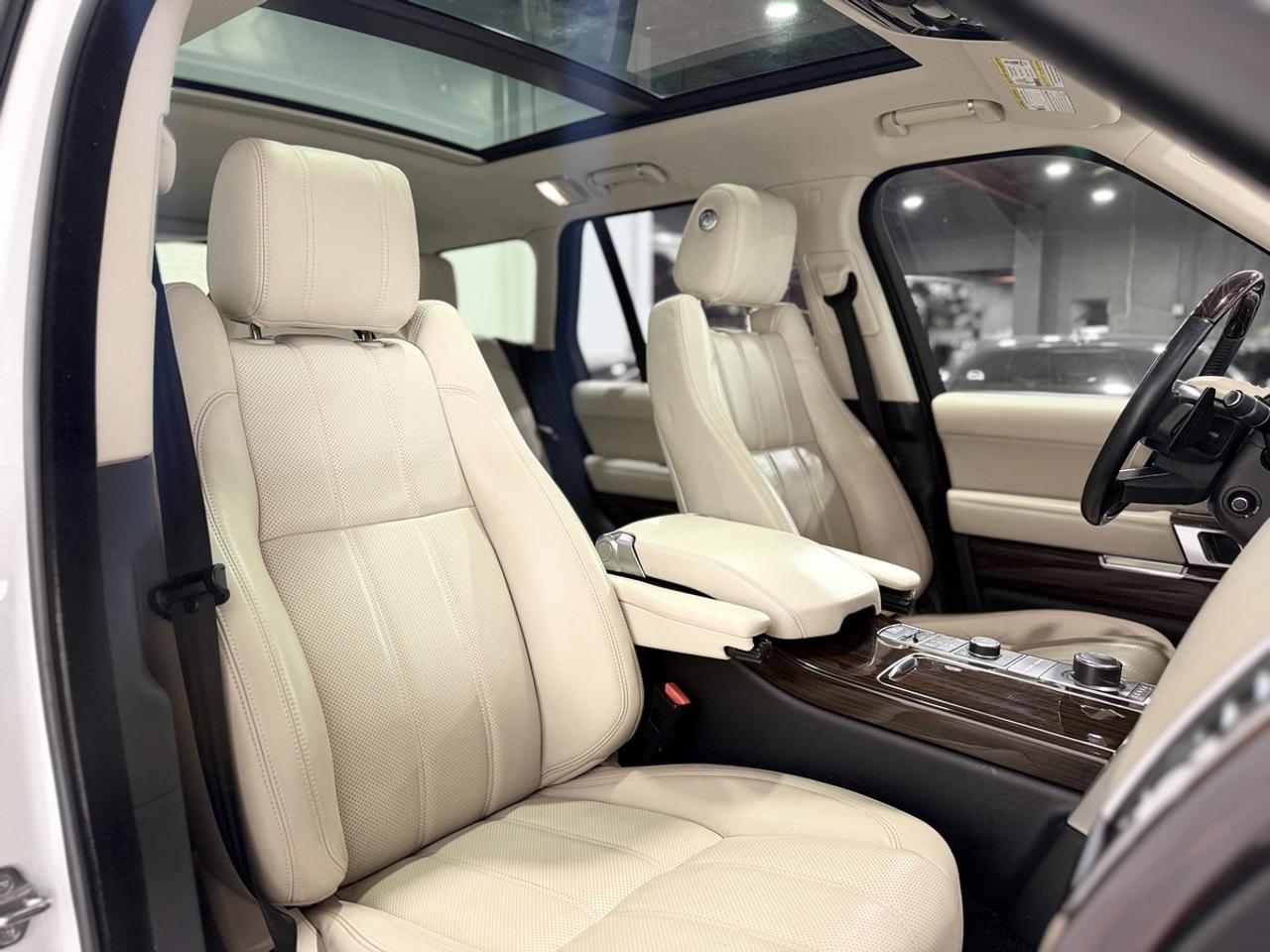 2016 Land Rover Range Rover  Photo