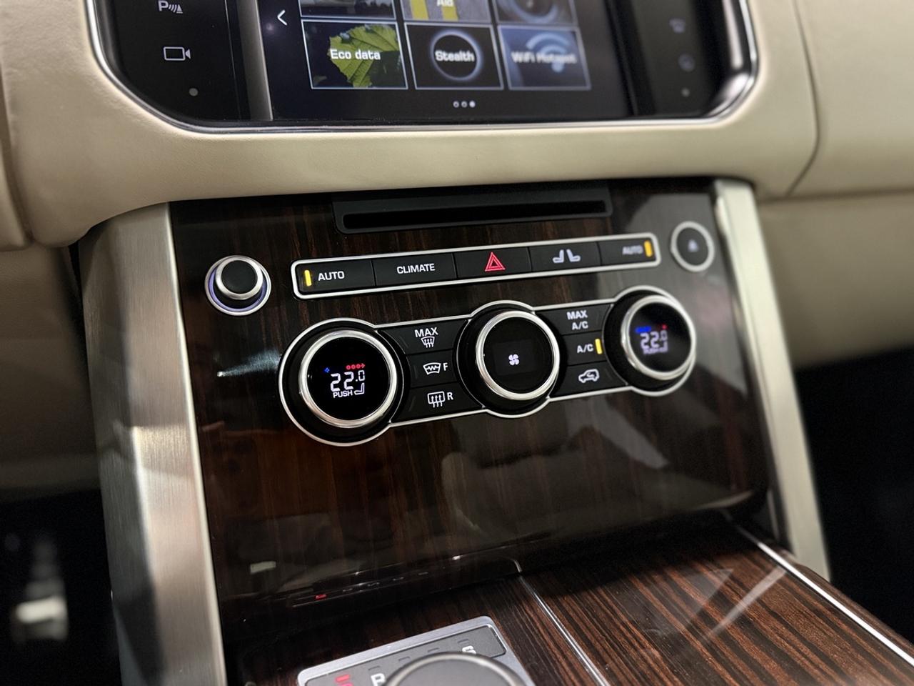 2016 Land Rover Range Rover  Photo